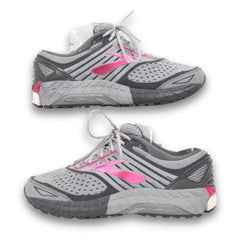 Brooks Women's Ariel "18 trainer shoes