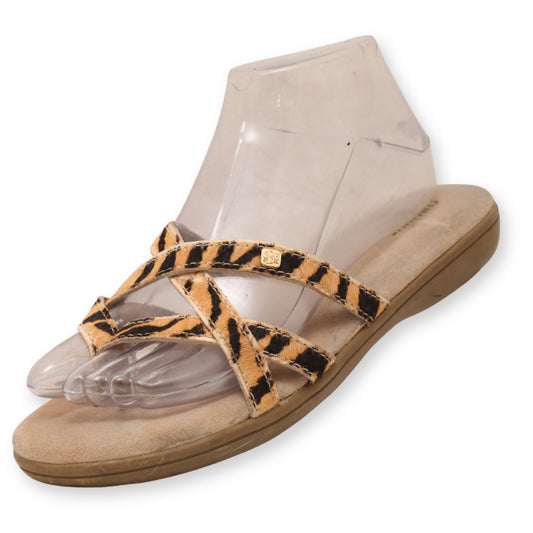 G.H Bass & Co Women Slide Slipper