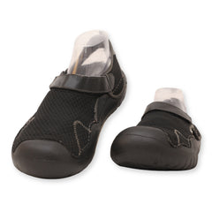 Comfortable Closed Toe Sandals
