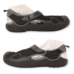Comfortable Closed Toe Sandals