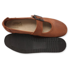 White Mountains Closed Toe Shoes