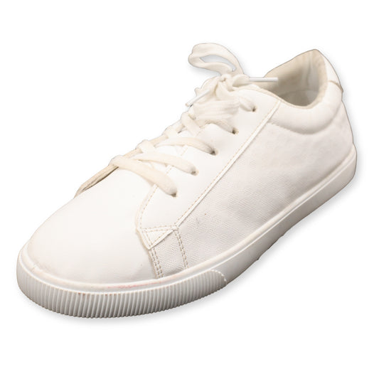 Women's Basic LaceUp Sneakers