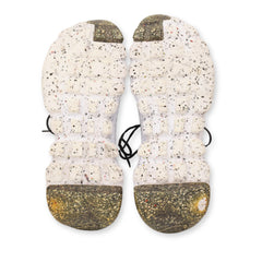 NIKE SPACE HIPPIE 04