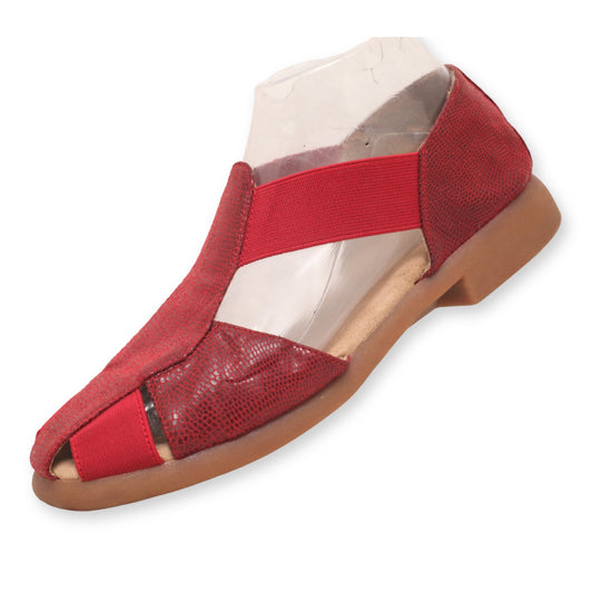 Michelle Women Closed-Toe Sandal