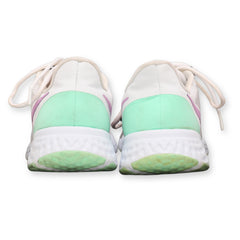 Nike Revolution 5