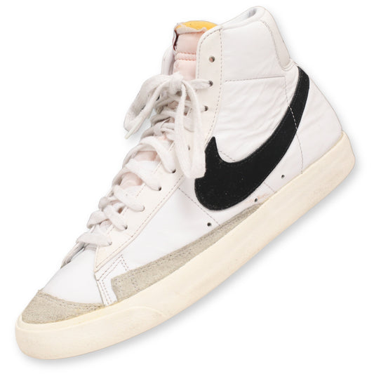 Nike Blazer Mid '77 Sneaker
