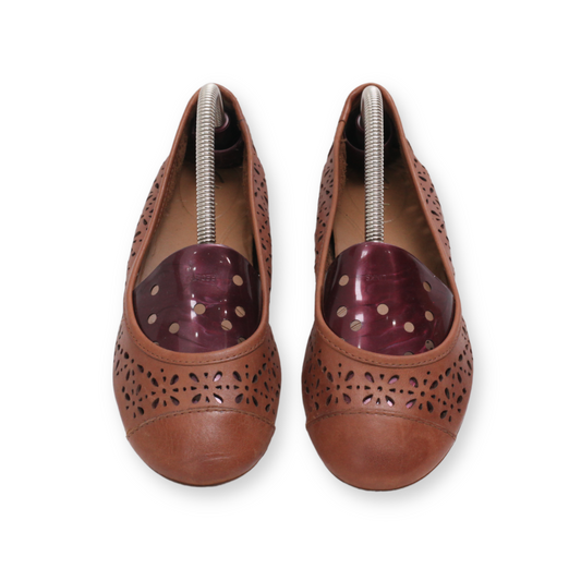 Stylish Pumps By "Clarks"