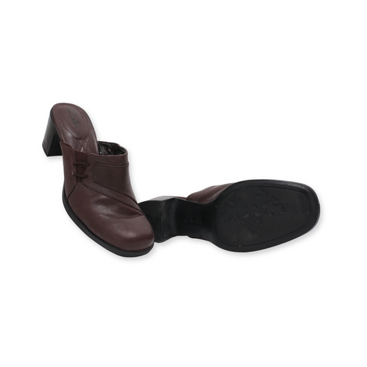"Clarks" Mule Heel Shoe