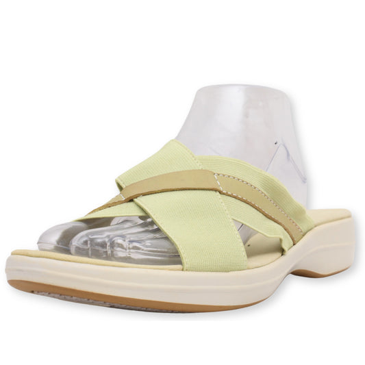 Easy Spirit Flip Flop Flats