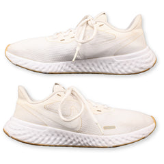 Nike Revolution Running