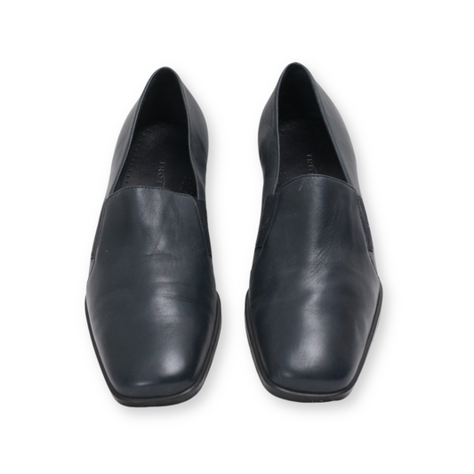 "Trotters" Pumps Heels