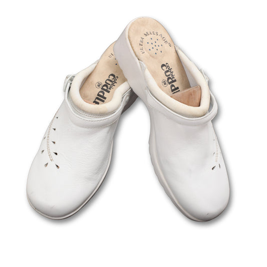 "Cobbie Cuddlers" Crocs Style Flats
