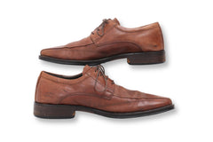 Men's lace Up Formal Shoe By "Johnston & Murphy"
