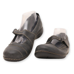 Clarks Women Shoes