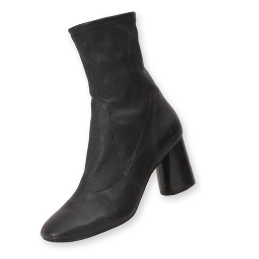 Ronald Pliner High Ankle Booties