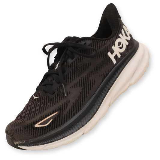 HOKA ONE ONE CLIFTON 9