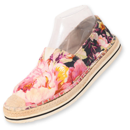 "Madden Girl" Tropical Boat