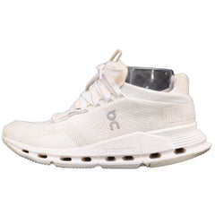 ON Cloudnova Sneakers