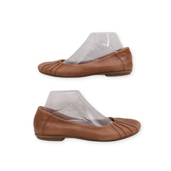 "Earth" Comfortable Pumps