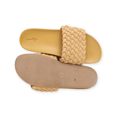 "Universal Thread" Casual Flats