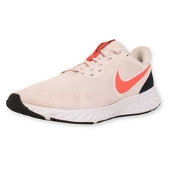 Nike Revolution 4