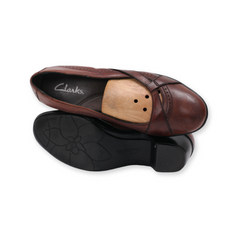 Women's Pump Heel By "Clarks"