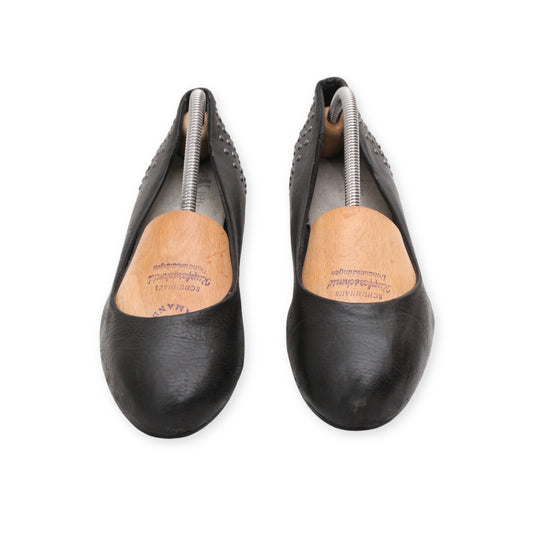 "Cliffs" Classic Pumps