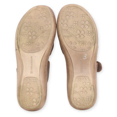 Naturalizer Flower T Strap Sandals
