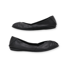 "Clarks" Pumps