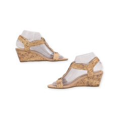 "Jaclyn Smith" T Strap Wedges