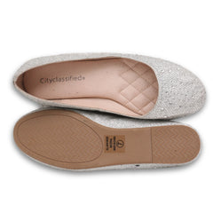 "City Classified" Stylish Pumps