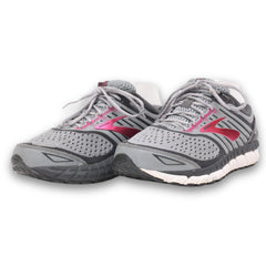 Brooks Women's Ariel "18 trainer shoes
