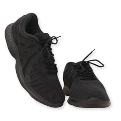 NIKE REVOLUTION 4