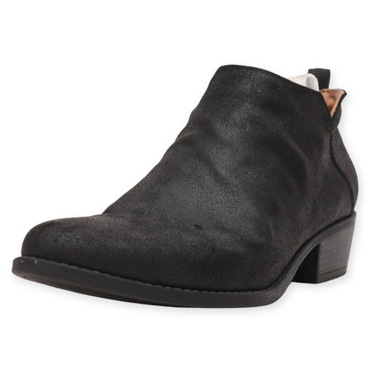 Solely Black Stylish Booties