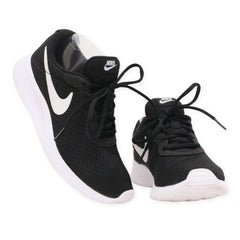 NIKE TANJUN