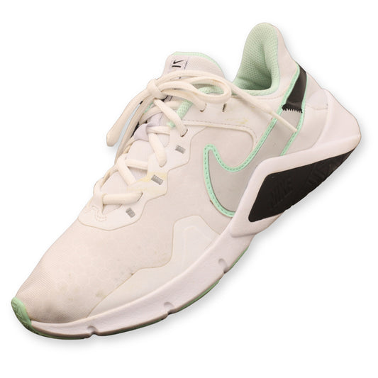 Nike Legend Essential 2