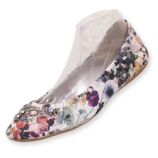 Vera Wang Women Pumps