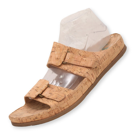 Yuu Womens Slide Sandal