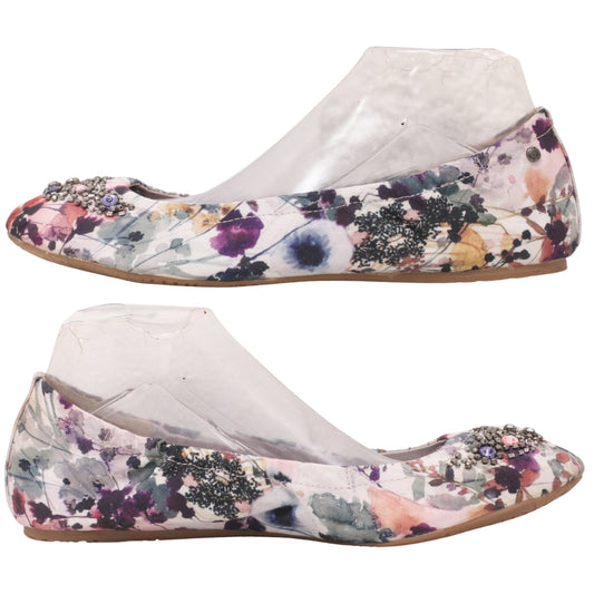 Vera Wang Women Pumps