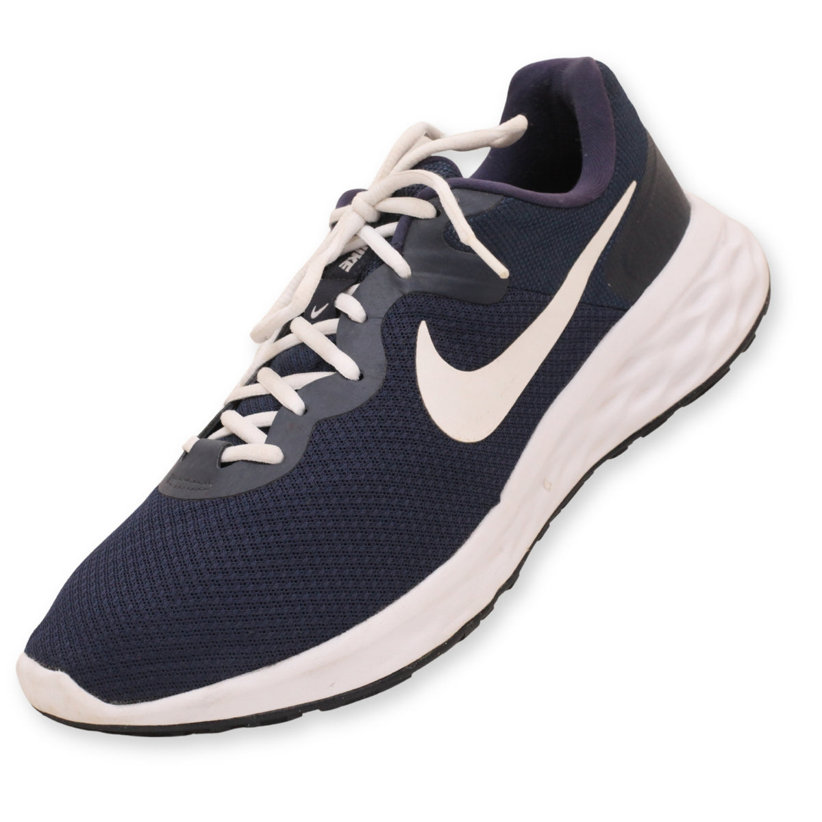 Nike Revolution 6
