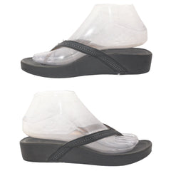 OluKai Women Flip-Flop Slipper