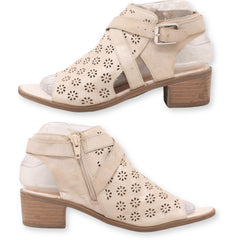 Wonder Nation Women Sandal