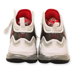 Nike LeBron 19
