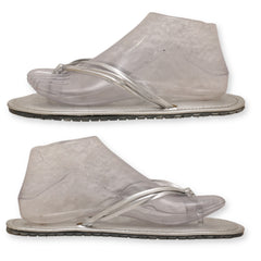 Groove Women's Flat Slipper