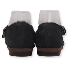 APOSTROPHE Women Closed-Toe Shoes