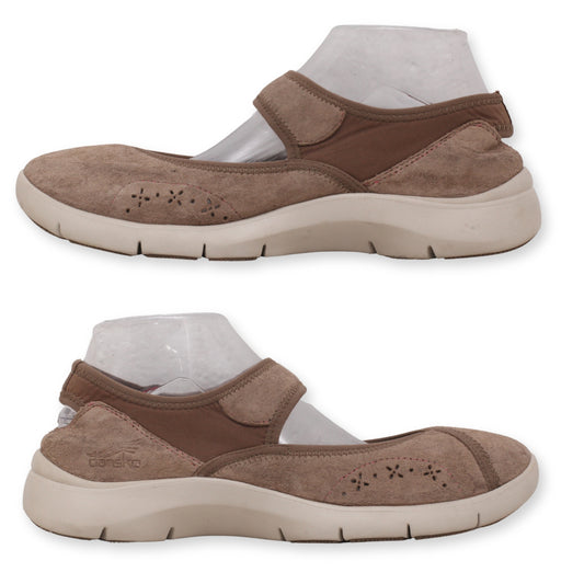 Dansko Women Closed-Toe Sandal