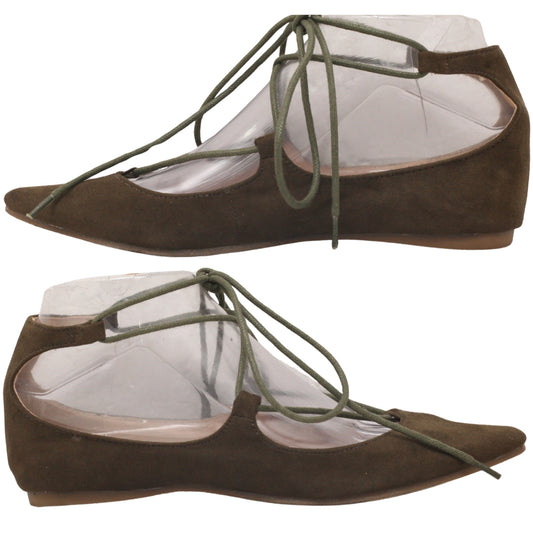 LIiliana Pointed-Toe Flats Pumps