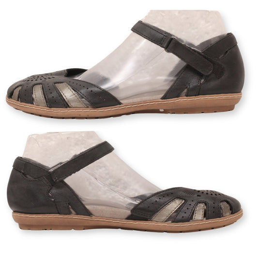 Earth Camellia Cahoon Women Sandals
