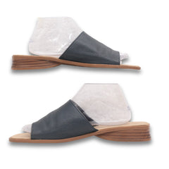 "Montego Bay Club" Slid Strap Flats