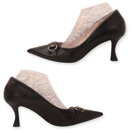 VERA PELLE Pointed Toe Pumps